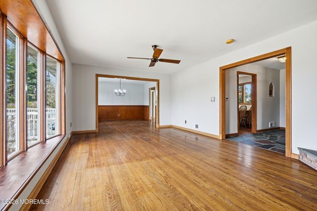 111 Harbor Green Circle, Lincroft, NJ 07738