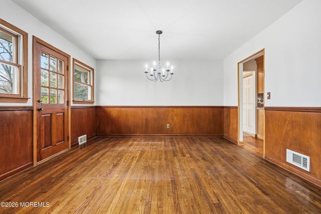 111 Harbor Green Circle, Lincroft, NJ 07738