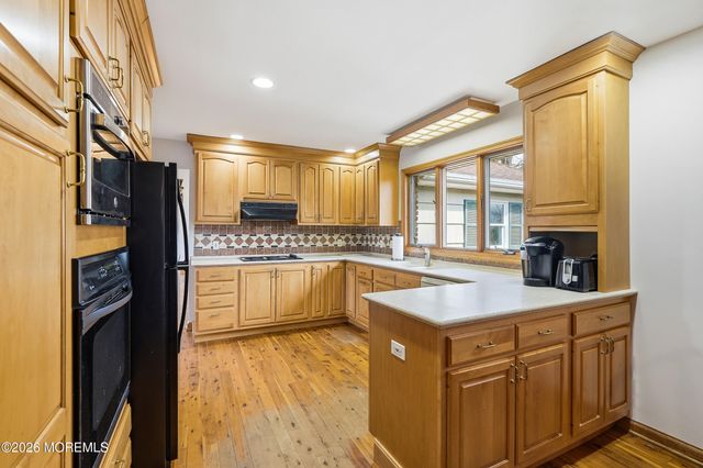 111 Harbor Green Circle, Lincroft, NJ 07738