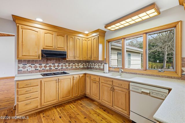 111 Harbor Green Circle, Lincroft, NJ 07738