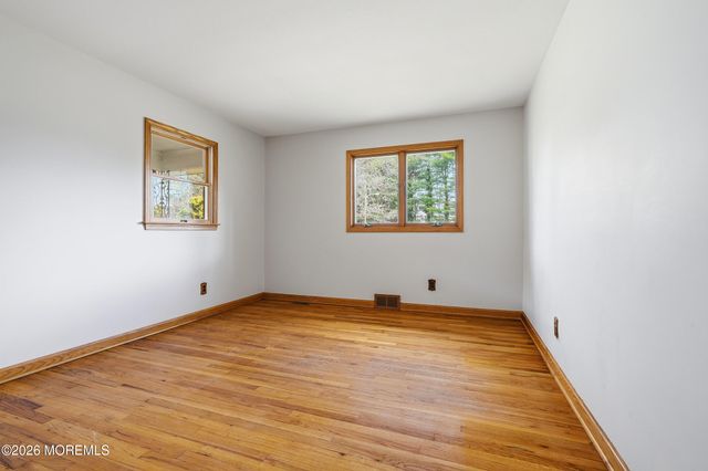 111 Harbor Green Circle, Lincroft, NJ 07738