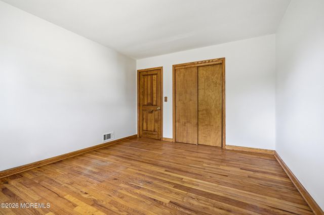 111 Harbor Green Circle, Lincroft, NJ 07738