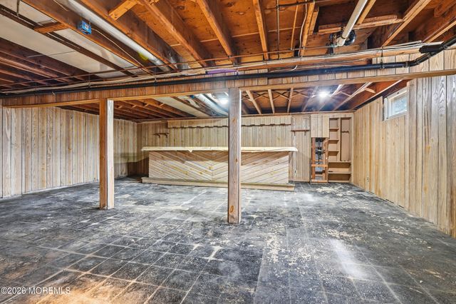 111 Harbor Green Circle, Lincroft, NJ 07738