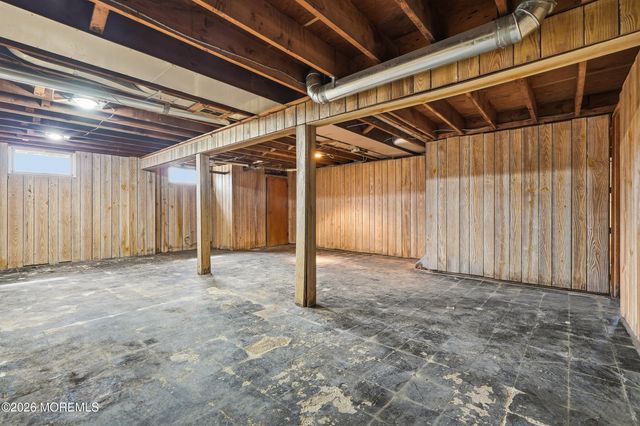 111 Harbor Green Circle, Lincroft, NJ 07738