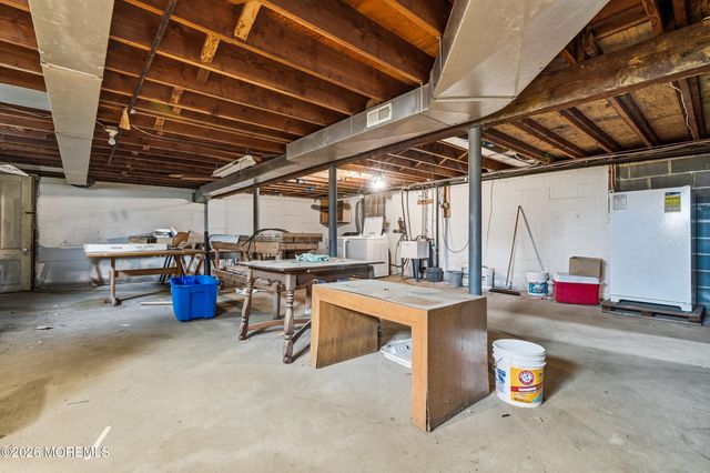 111 Harbor Green Circle, Lincroft, NJ 07738