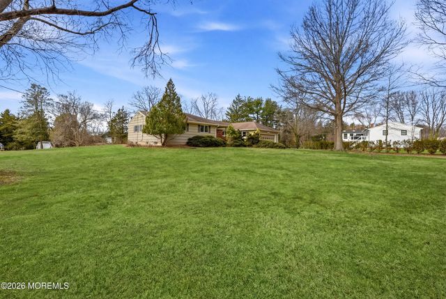 111 Harbor Green Circle, Lincroft, NJ 07738