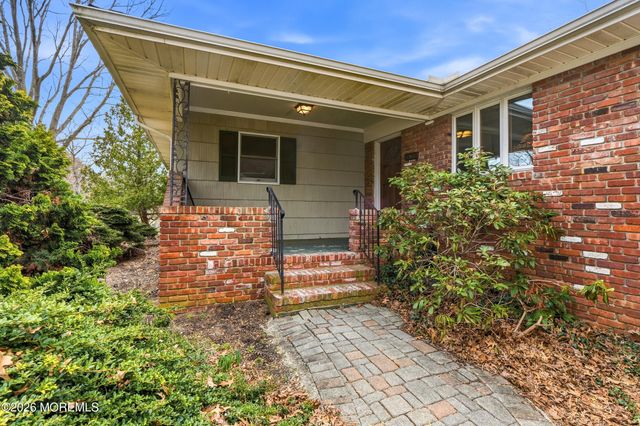 111 Harbor Green Circle, Lincroft, NJ 07738