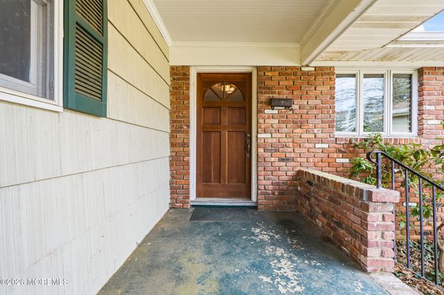 111 Harbor Green Circle, Lincroft, NJ 07738