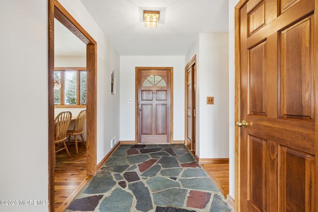 111 Harbor Green Circle, Lincroft, NJ 07738