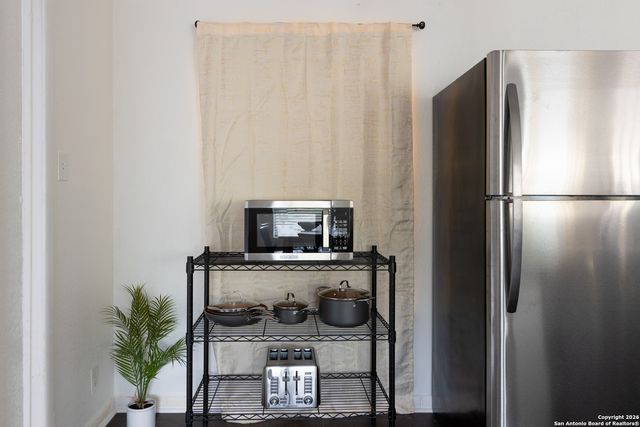 434 Pinewood Ln, San Antonio, TX 78216