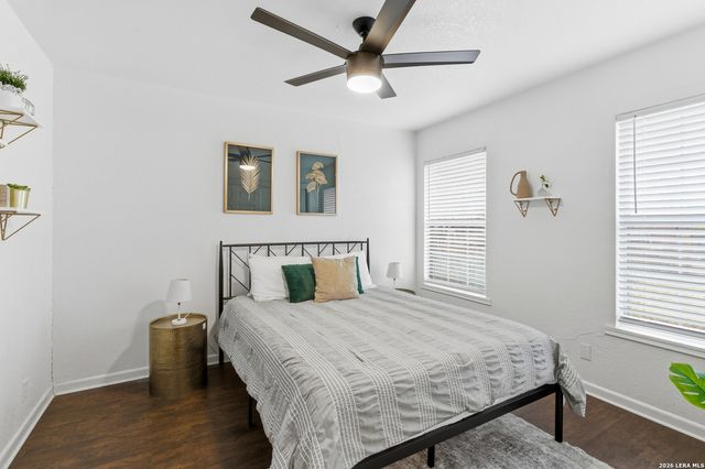 434 Pinewood Ln, San Antonio, TX 78216