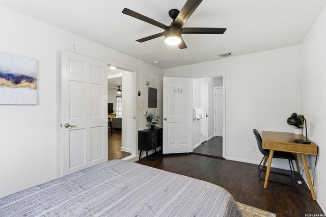 434 Pinewood Ln, San Antonio, TX 78216