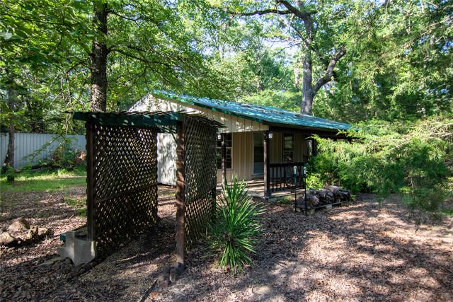 9570 Private Road 5204, Athens, TX 75751