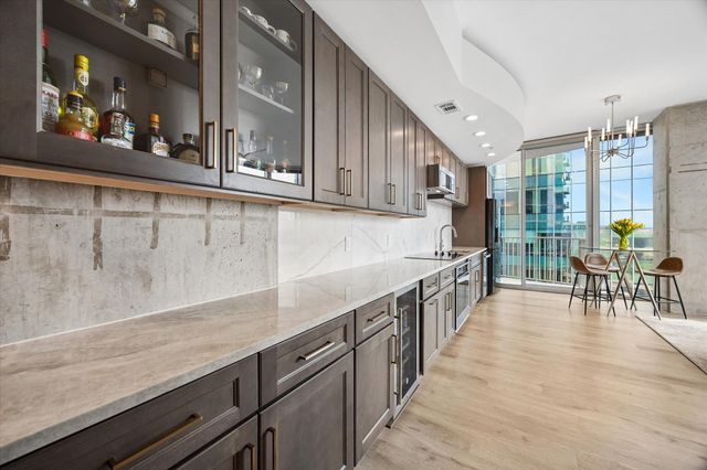 360 Nueces ST 2302, Austin, TX 78701