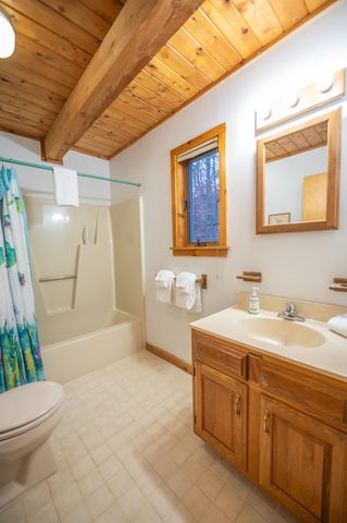 12 Lilla Lane, Wilmington, VT 05363