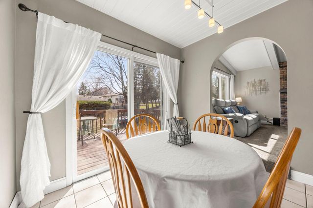 650 Gramsie Road, Shoreview, MN 55126