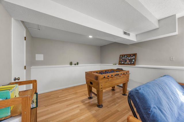 650 Gramsie Road, Shoreview, MN 55126