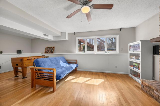 650 Gramsie Road, Shoreview, MN 55126