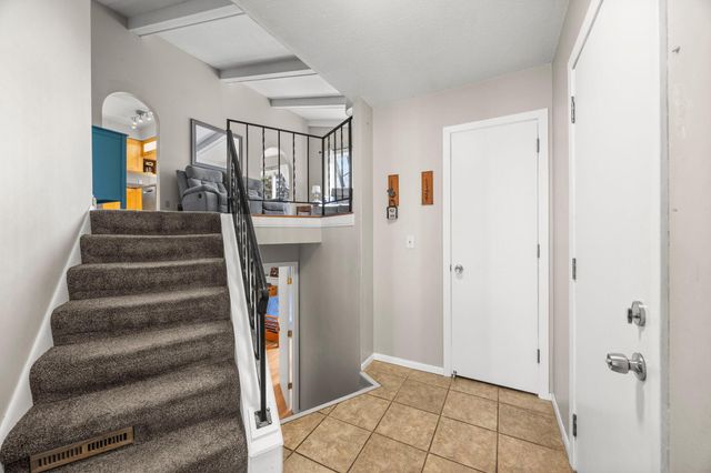 650 Gramsie Road, Shoreview, MN 55126