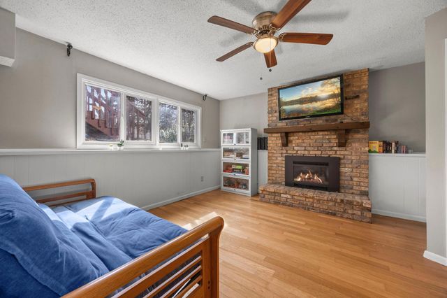 650 Gramsie Road, Shoreview, MN 55126