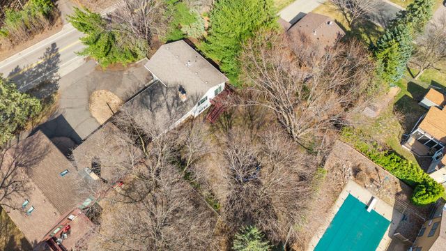 650 Gramsie Road, Shoreview, MN 55126