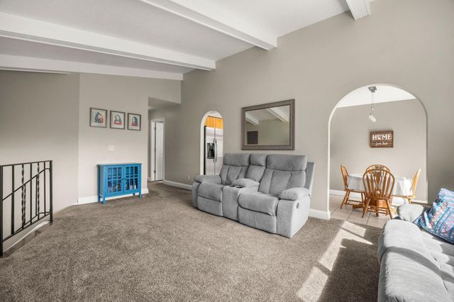 650 Gramsie Road, Shoreview, MN 55126