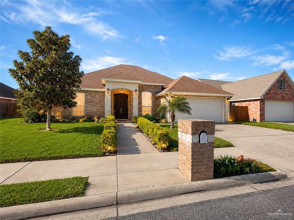 1000 S Flag Street, Pharr, TX 78577