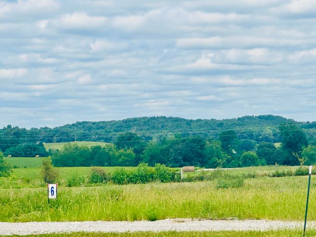 115 Turkey Loop, East Bernstadt, KY 40729