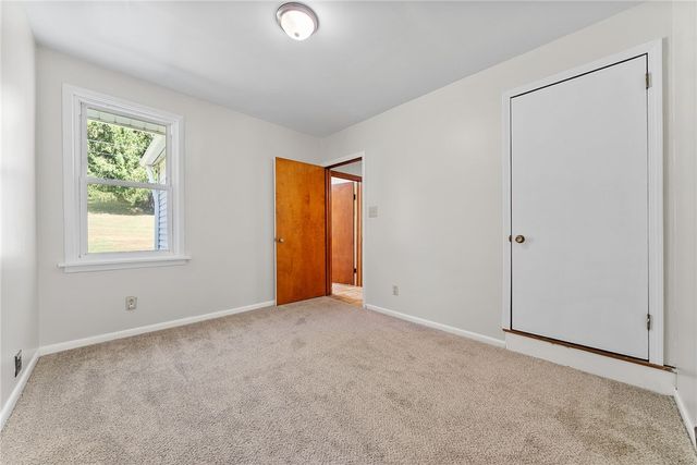 482 Cole Rd, Wayne Twp, PA 16101