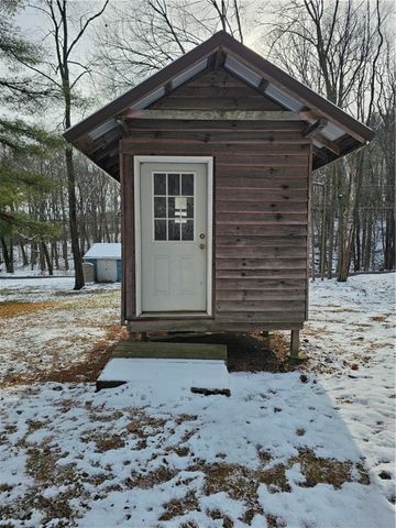 482 Cole Rd, Wayne Twp, PA 16101