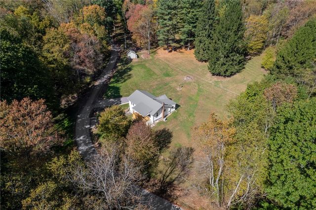 482 Cole Rd, Wayne Twp, PA 16101