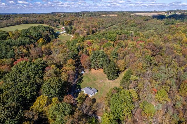 482 Cole Rd, Wayne Twp, PA 16101