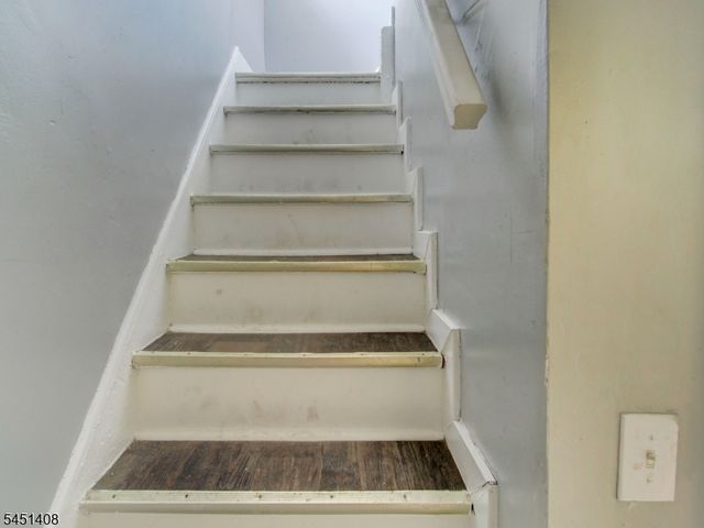 54 N 4Th St, Paterson City, NJ 07522