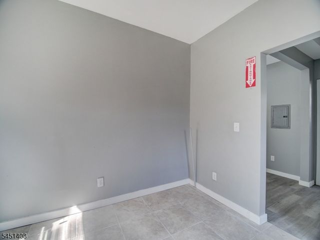 54 N 4Th St, Paterson City, NJ 07522