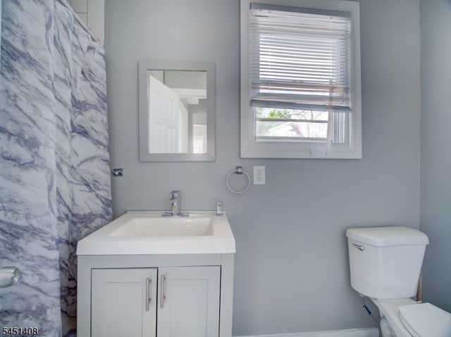 54 N 4Th St, Paterson City, NJ 07522