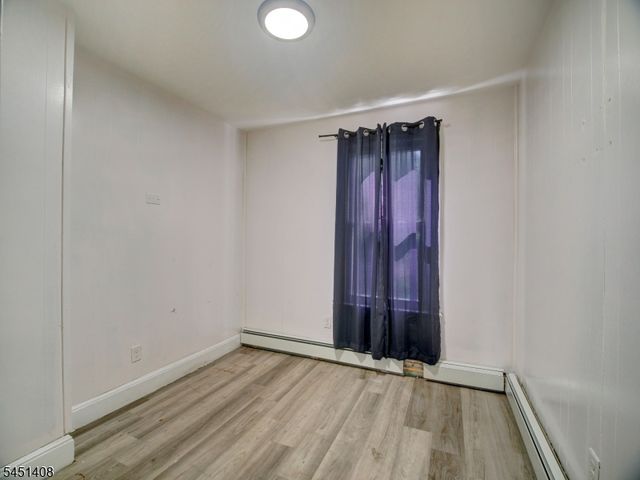 54 N 4Th St, Paterson City, NJ 07522