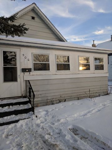 906 Irvine Avenue NW, Bemidji, MN 56601