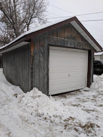 906 Irvine Avenue NW, Bemidji, MN 56601