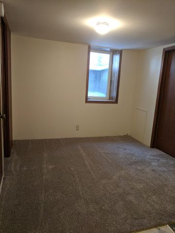 906 Irvine Avenue NW, Bemidji, MN 56601