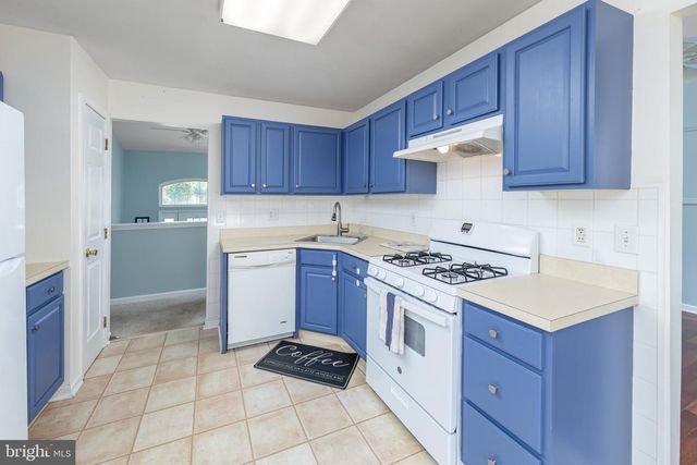 147 TRADEWINDS DR, Mount Royal, NJ 08061