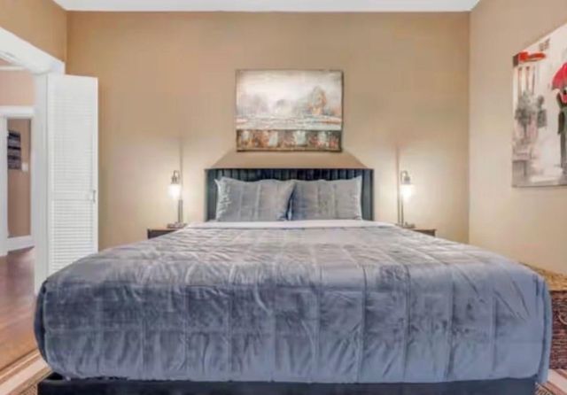 4303 Vandelia Street, Dallas, TX 75219