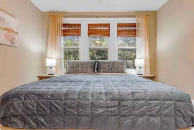 4303 Vandelia Street, Dallas, TX 75219