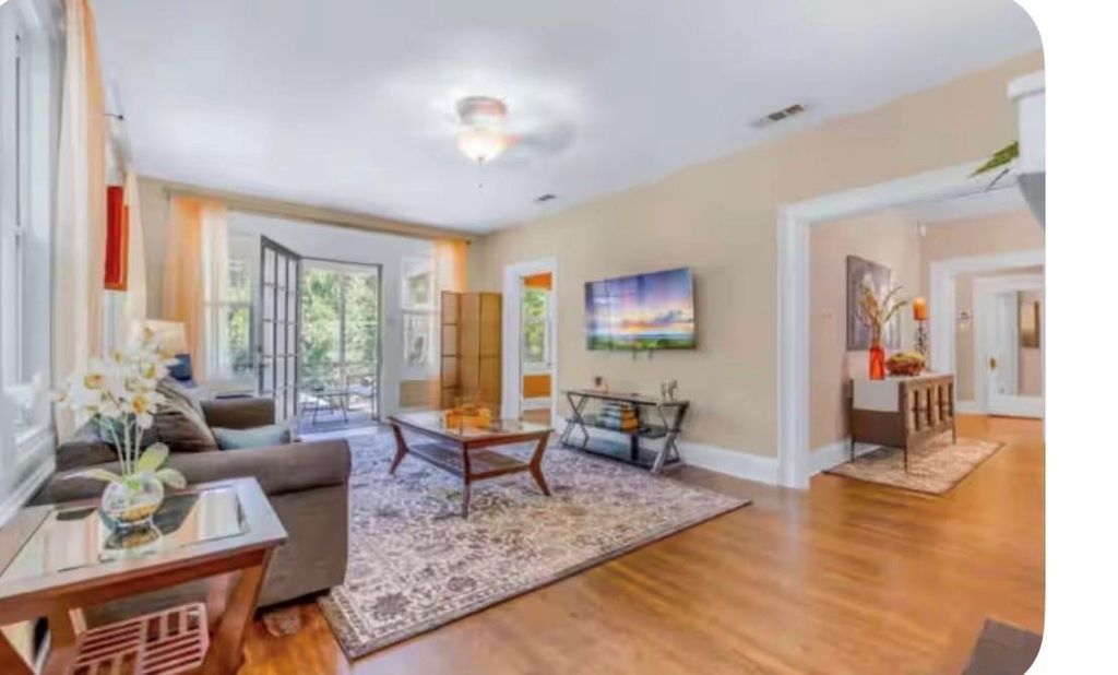 4303 Vandelia Street, Dallas, TX 75219