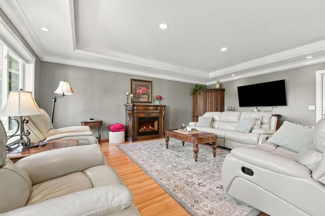 8792 154th Street W, Prior Lake, MN 55372