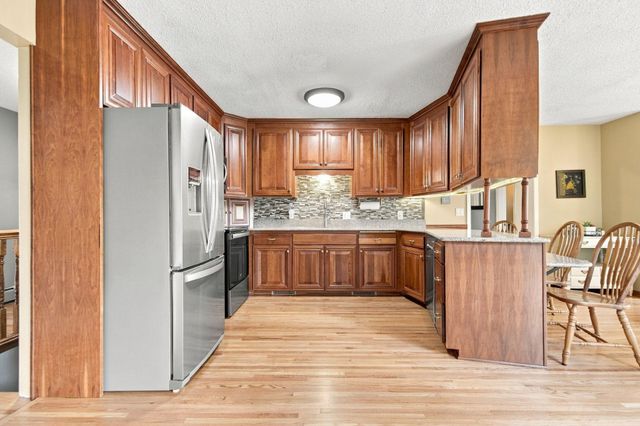 8792 154th Street W, Prior Lake, MN 55372