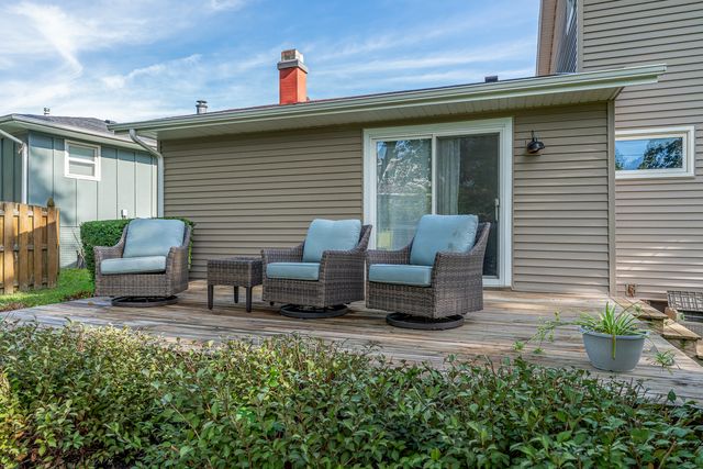 1245 Denniston Avenue, Bettendorf, IA 52722