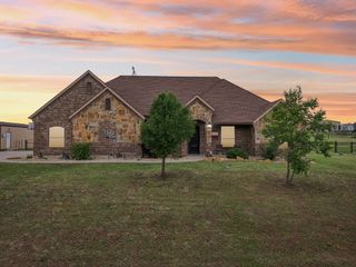 149 Heritage Parkway E, Decatur, TX 76234