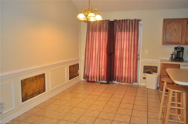 4152 Meredith Woods Lane, Winston-salem, NC 27107