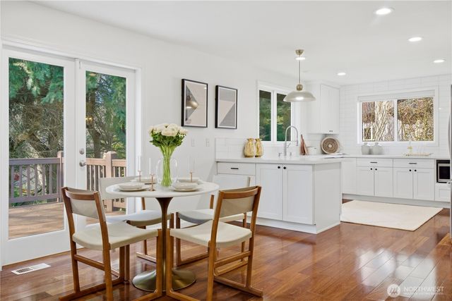 3049 Bellevue Way NE, Bellevue, WA 98004