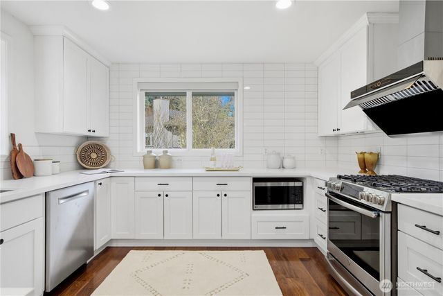 3049 Bellevue Way NE, Bellevue, WA 98004